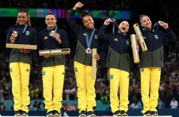 Inédito! Brasil conquista medalha de bronze na ginástica artística feminina por equipes em Paris 2024