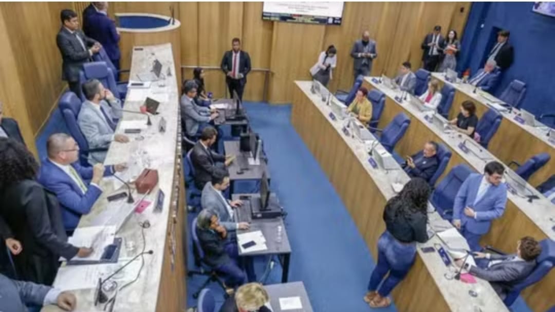 Crônica do Professor Antônio Glauber sobre as notícias do dia 11 de dezembro de 2024