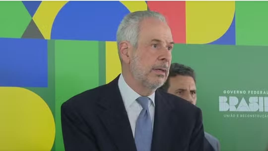 Crônica do Professor Antônio Glauber sobre as notícias do dia 21 de janeiro de 2025