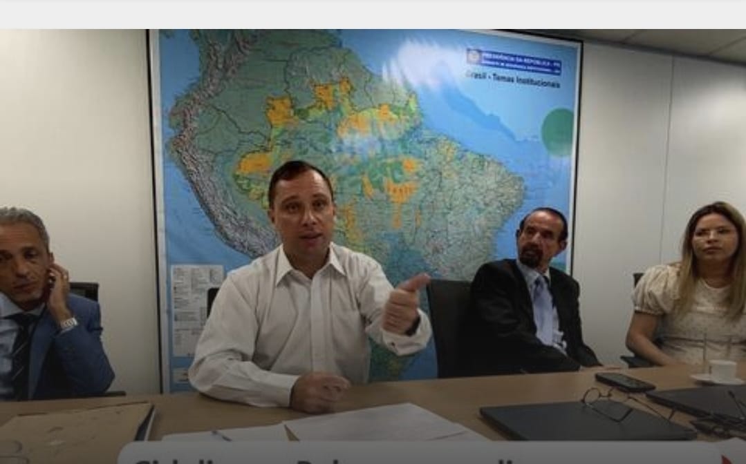 Crônica do Professor Antônio Glauber sobre as notícias do dia 20 de fevereiro de 2025
