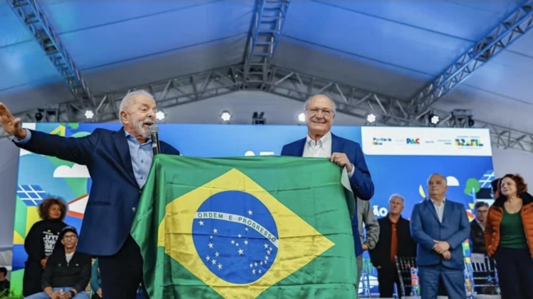 Crônica do Professor Antonio Glauber sobre as notícias do dia 28 de julho de 2025