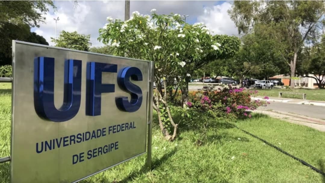 Crônica do Professor Antonio Glauber sobre as notícias do dia 16 de julho de 2025