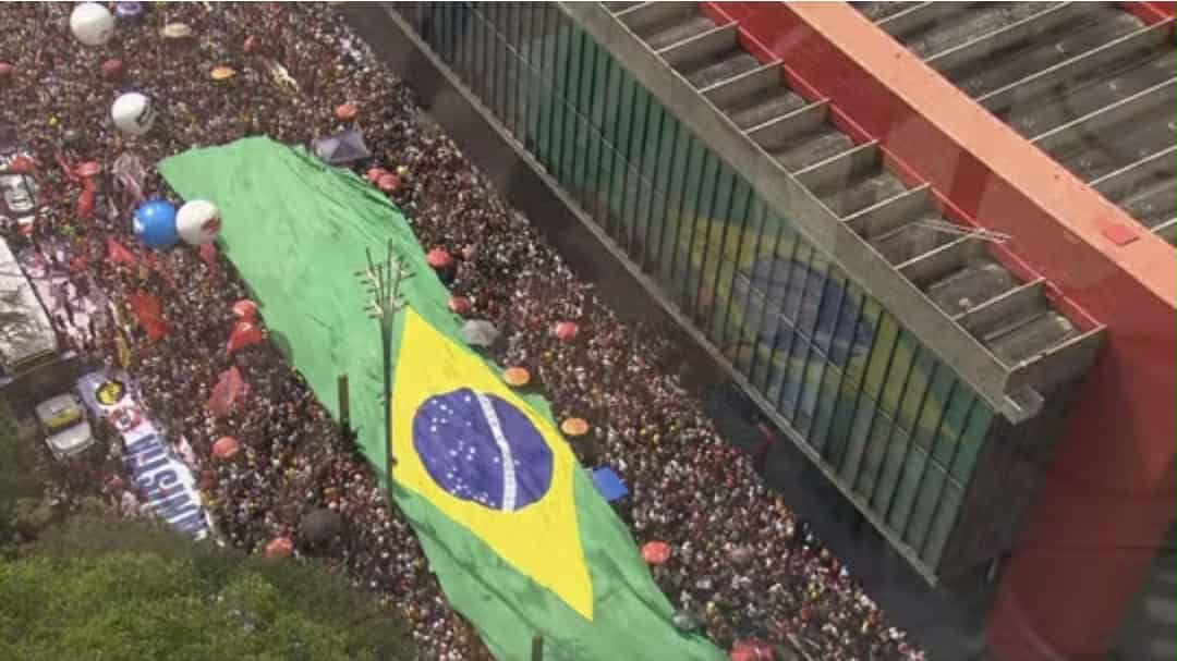 Crônica do Professor Antonio Glauber sobre as notícias do dia 21 de Setembro de 2025