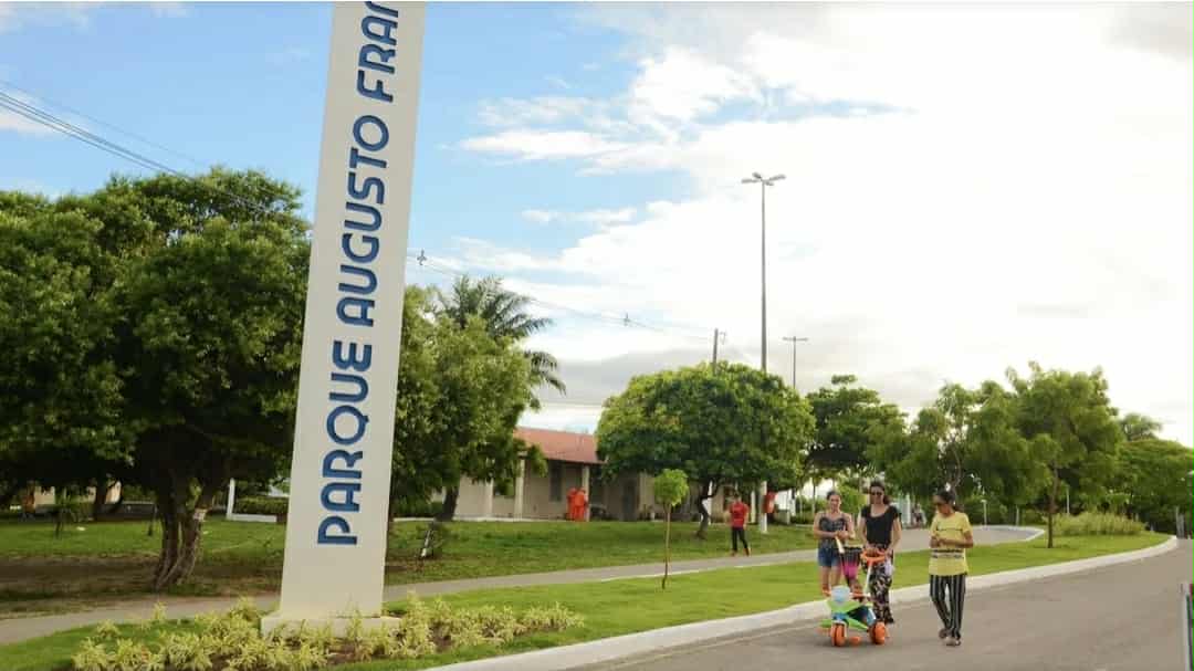 Crônica do Professor Antonio Glauber sobre as notícias do dia 08 de outubro de 2025