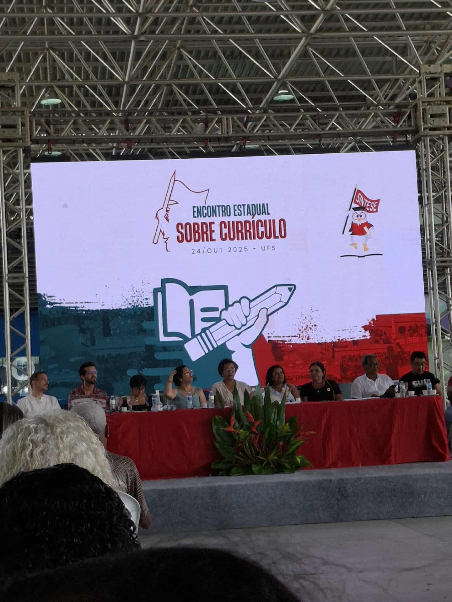 Crônica do Professor Antonio Glauber sobre as notícias do dia 24 de outubro de 2025