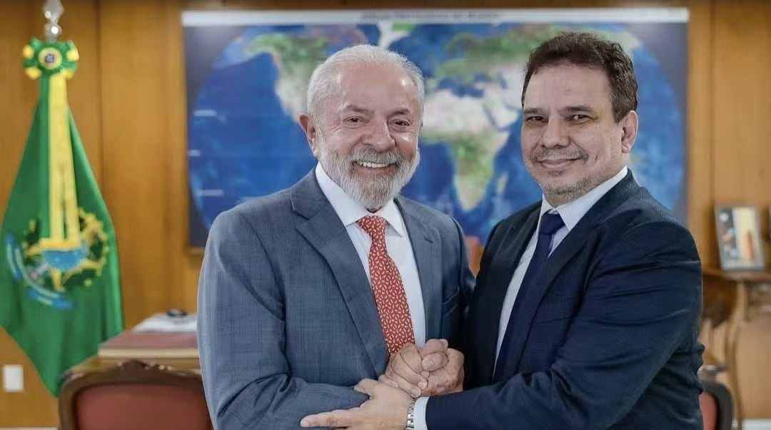 Crônica do Professor Antonio Glauber sobre as notícias do dia 13 de janeiro de 2026