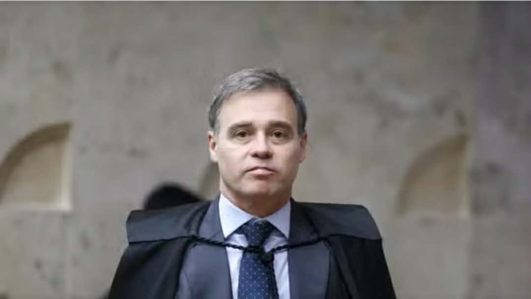 Crônica do Professor Antonio Glauber sobre as notícias do dia 12 de Fevereiro de 2026