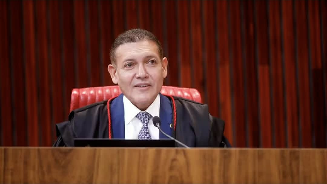 Crônica do Professor Antonio Glauber sobre as notícias do dia 25 de junho de 2026